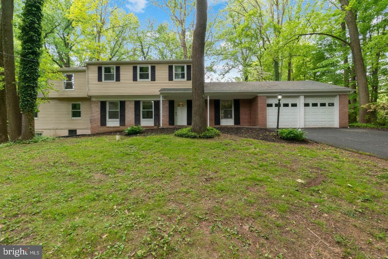 200 Maxwell Court - Photo 1