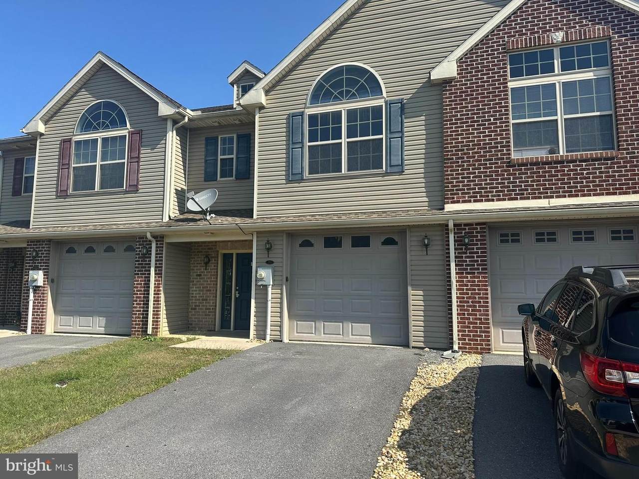 250 Meriweather Drive - Photo 1