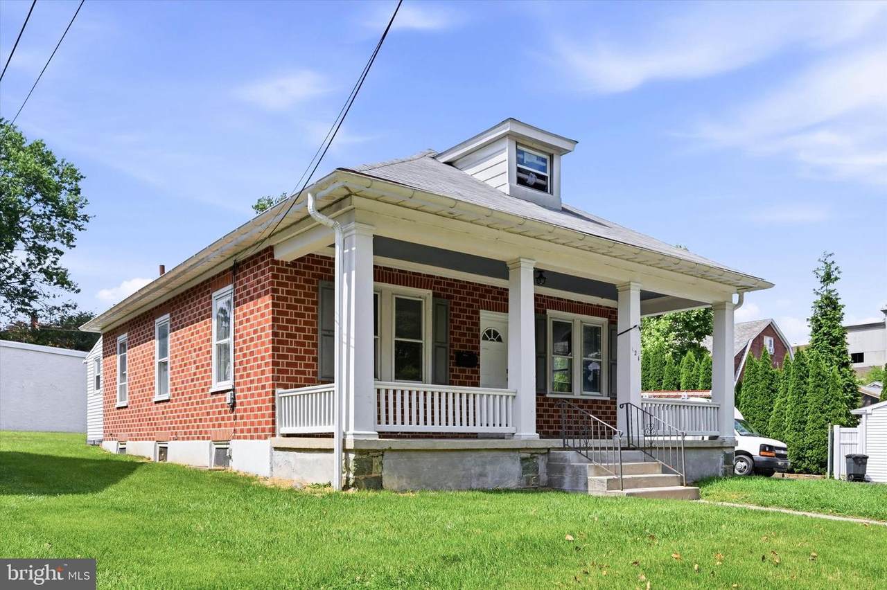 121 Sharpless Street - Photo 1