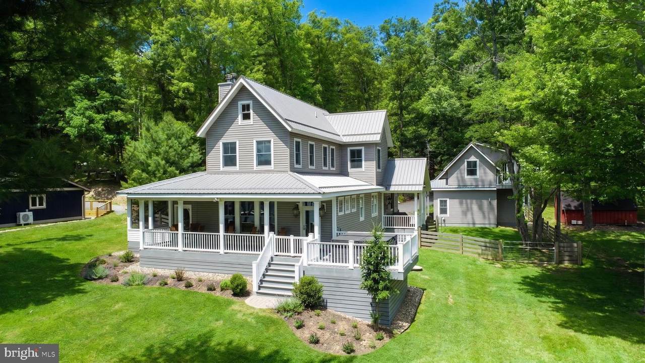 507 Shoreline Drive - Photo 1