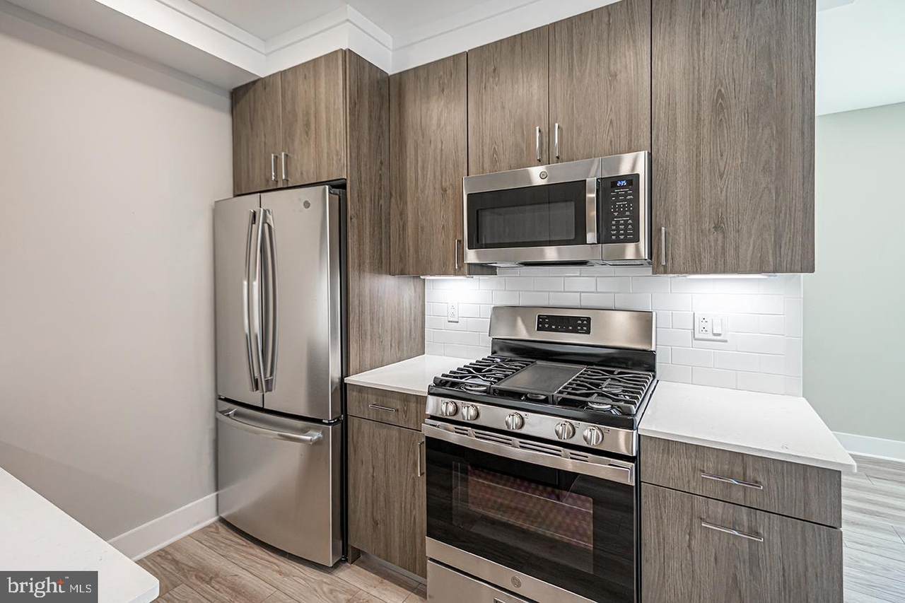 746 16TH Street - Photo 1