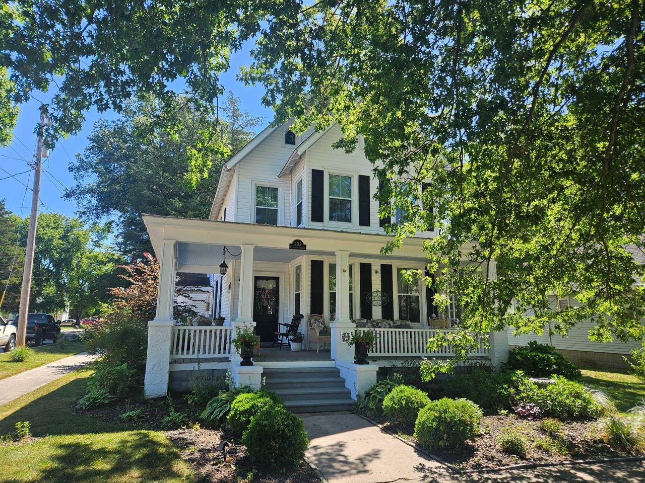 202 Central Avenue - Photo 1