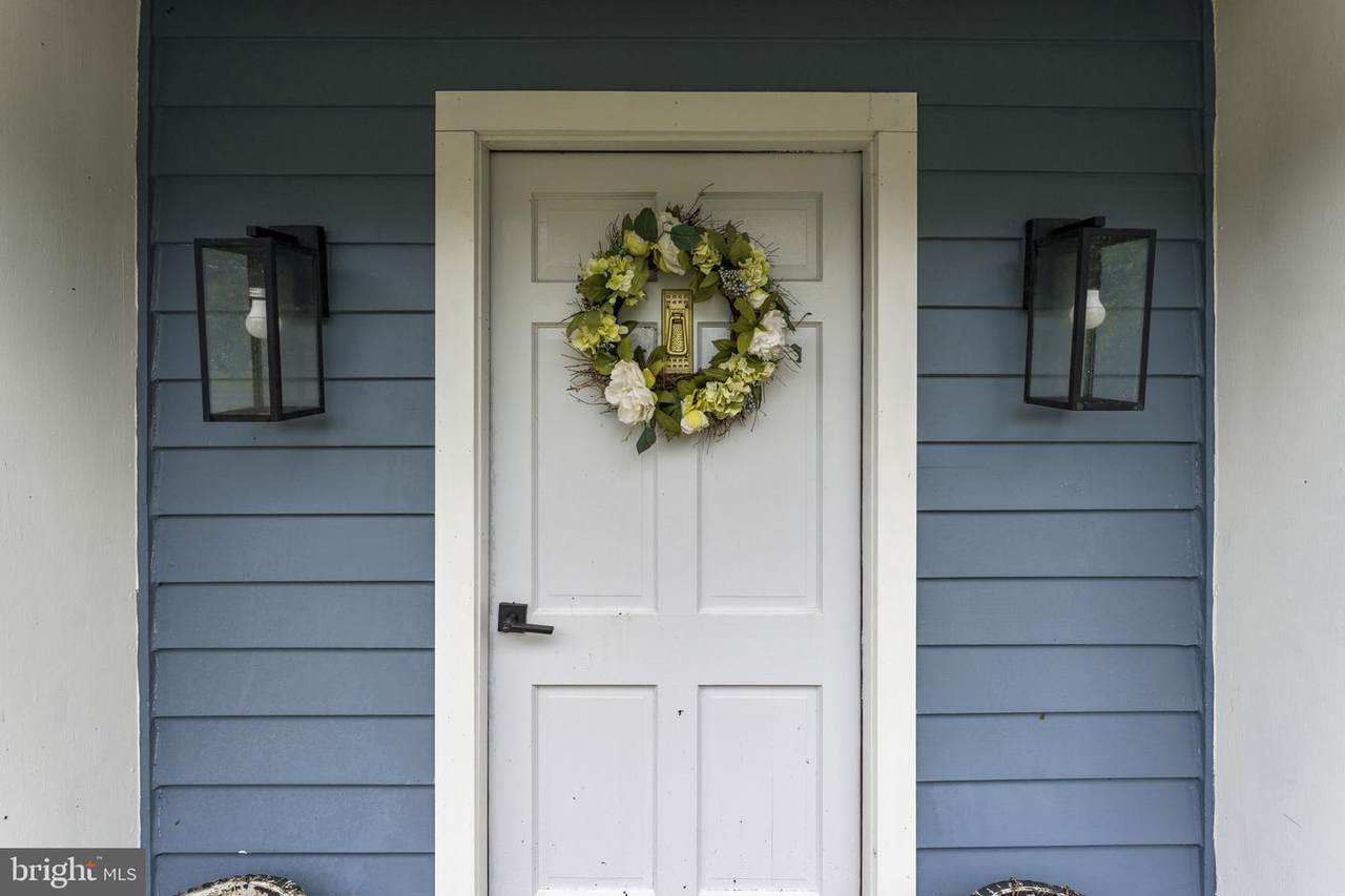 https://bt-photos.global.ssl.fastly.net/brightmls/1280_boomver_1_805057843442-2.jpg