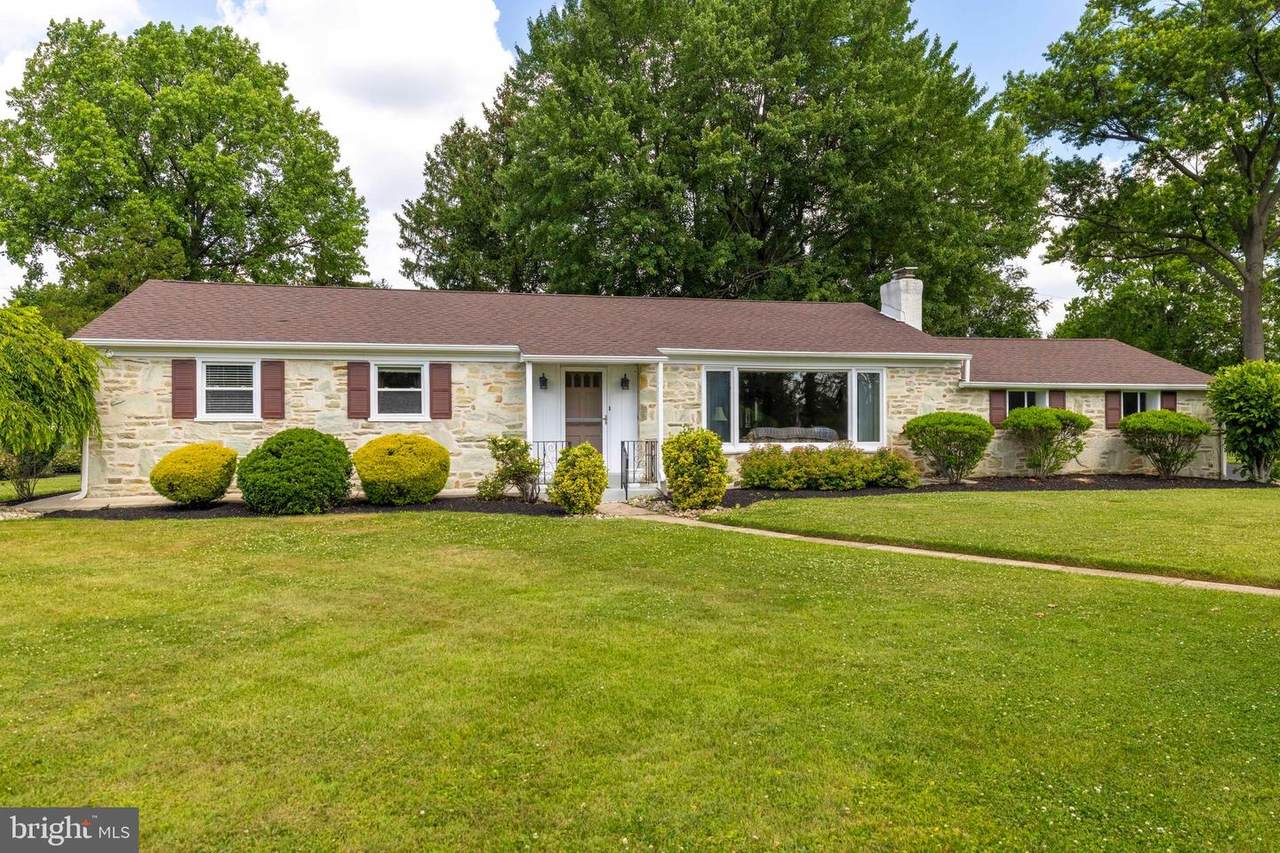 3882 Whitman Road - Photo 1