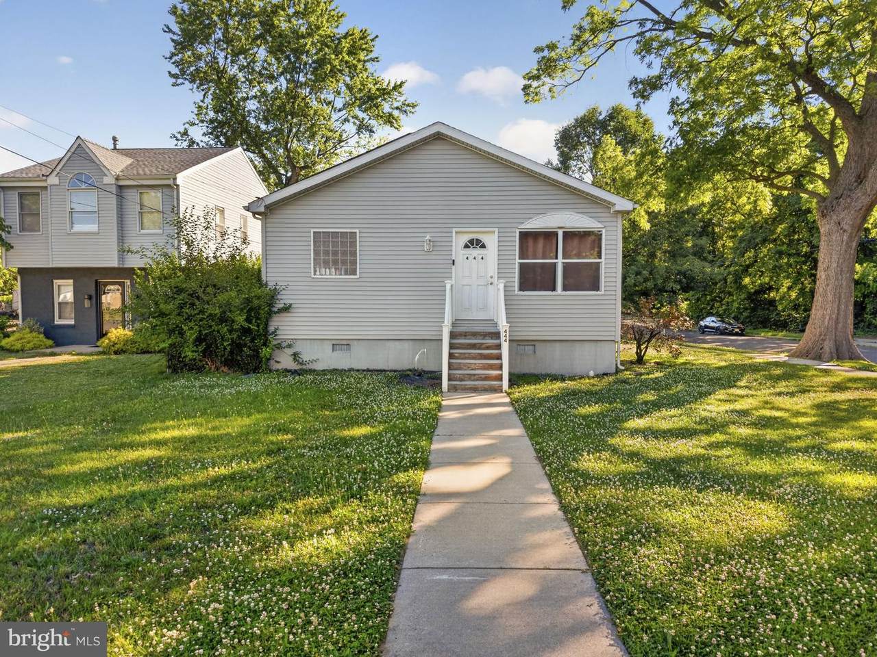 444 Hunt Avenue - Photo 1