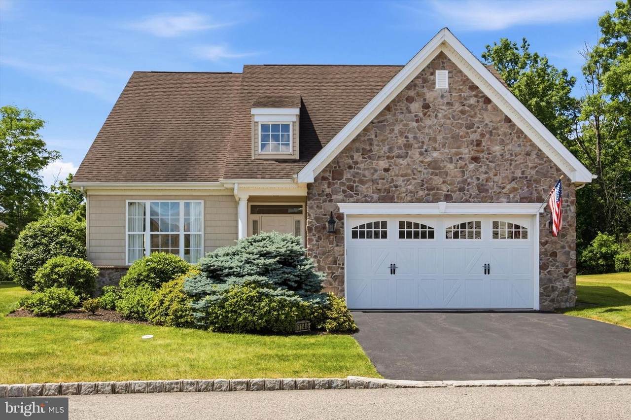 1146 Creekside Lane - Photo 1