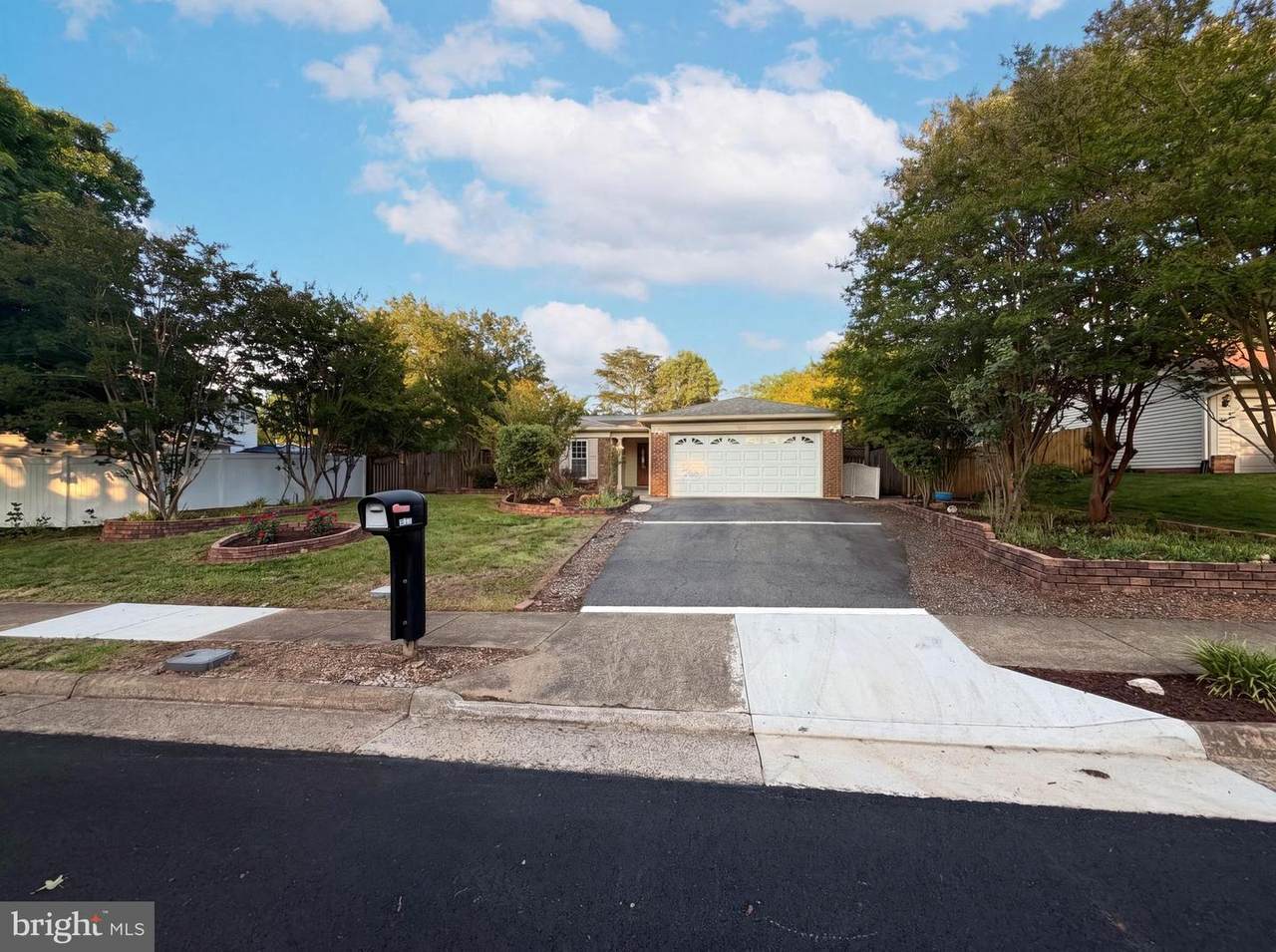 8947 Rosewood Street - Photo 1