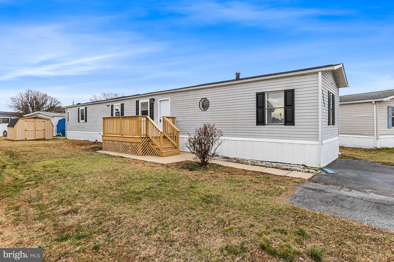 1211 Donna Marie Way - Photo 1