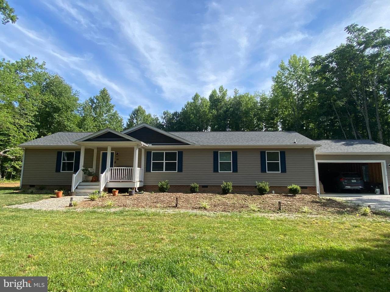 690 Hemlock Loop - Photo 1