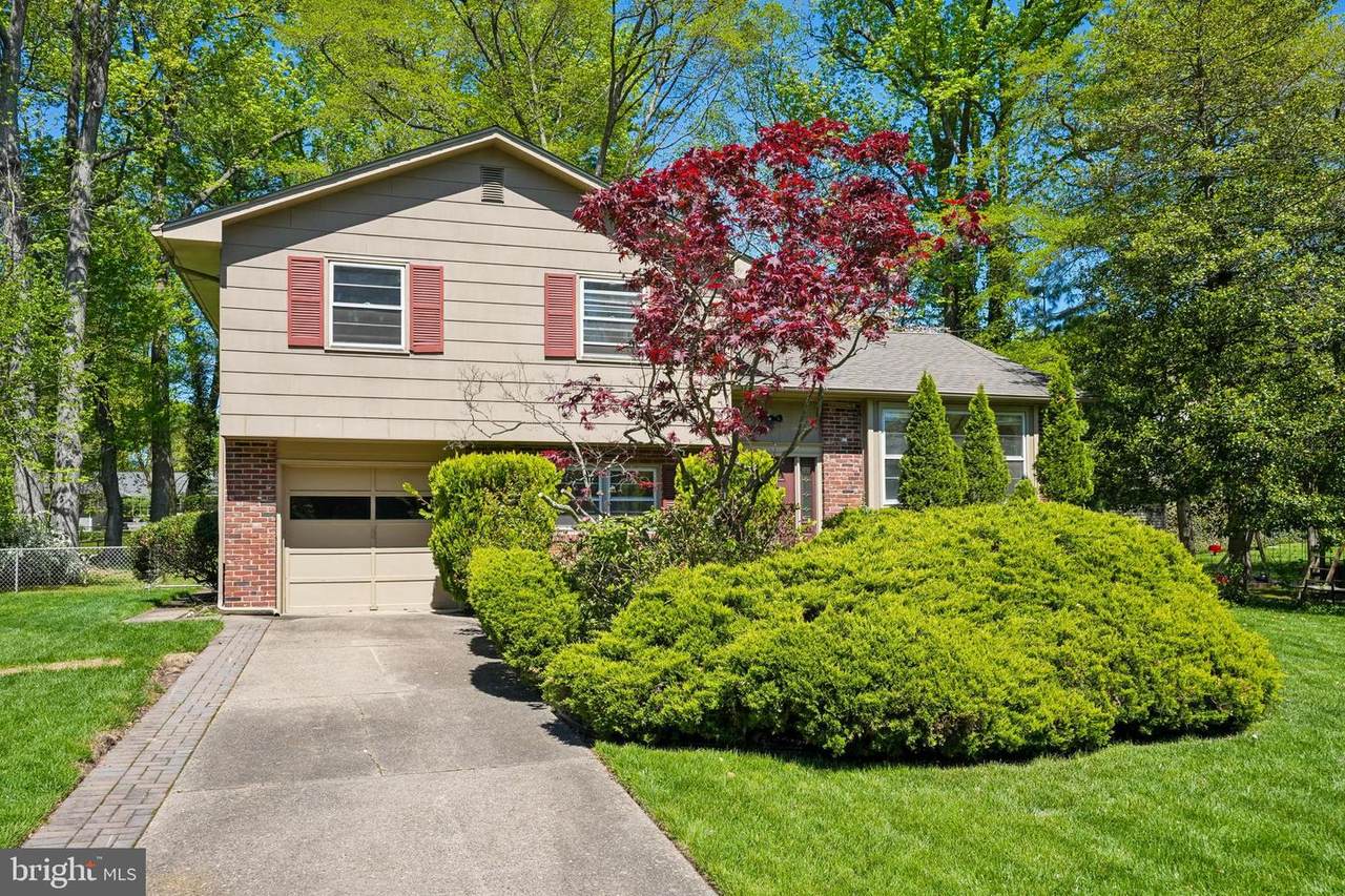 1212 Hollis Avenue - Photo 1
