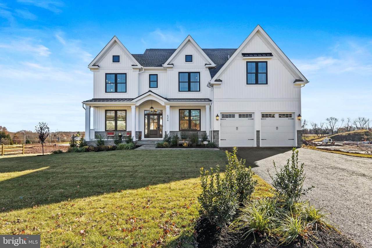 143 Lexington Manor - Photo 1