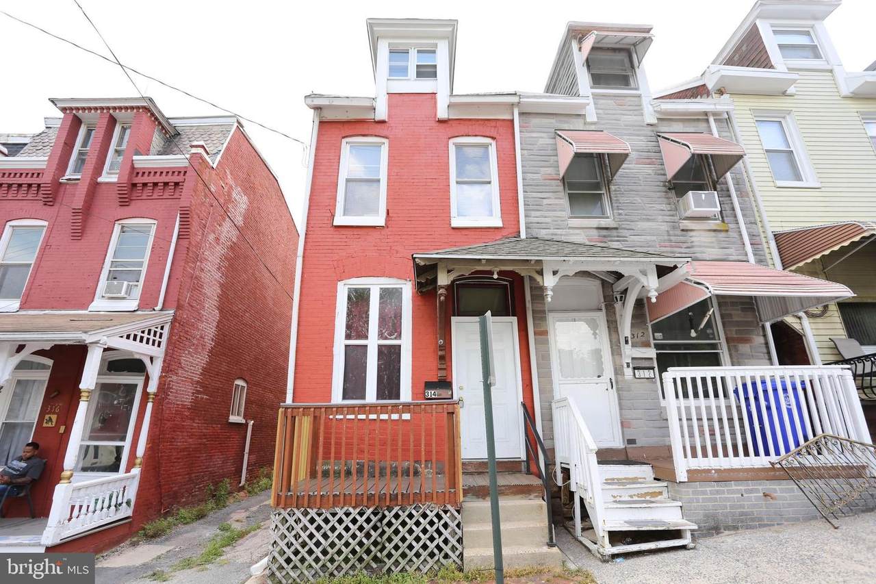 314 16TH Street - Photo 1
