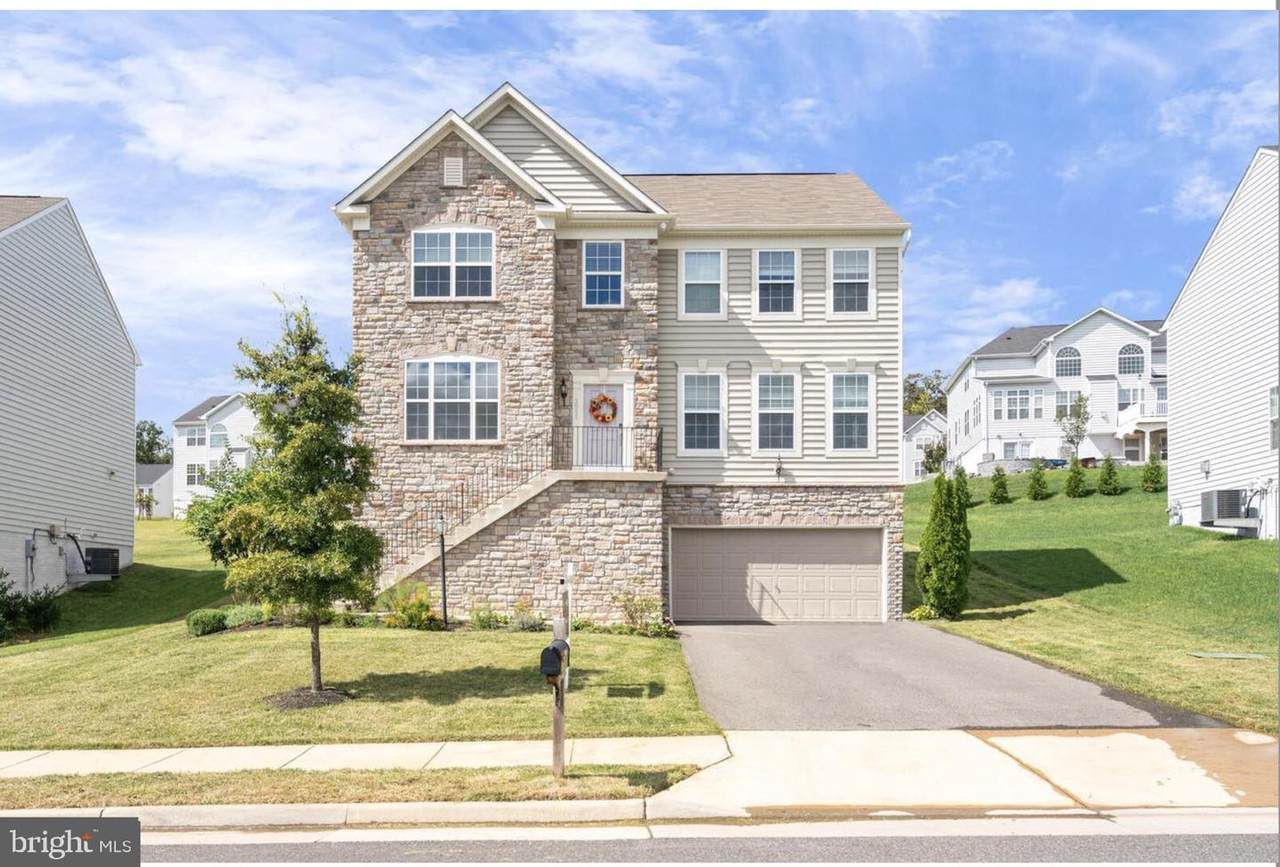 3028 Landing Eagle Court - Photo 1
