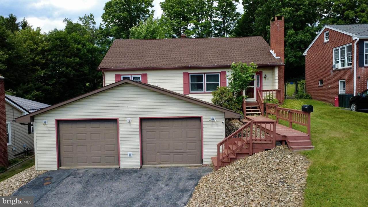 102 9TH Street - Photo 1