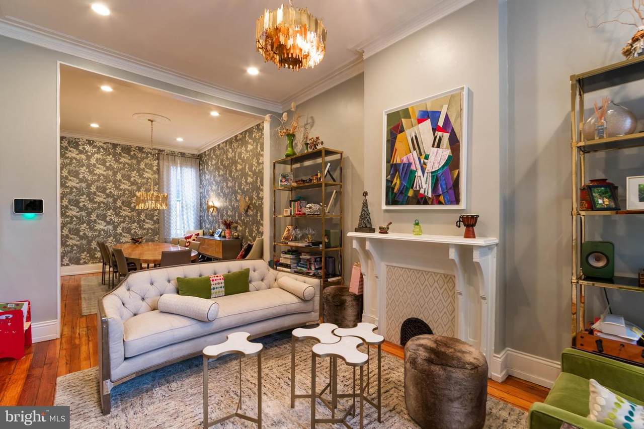 206 43RD Street - Photo 1