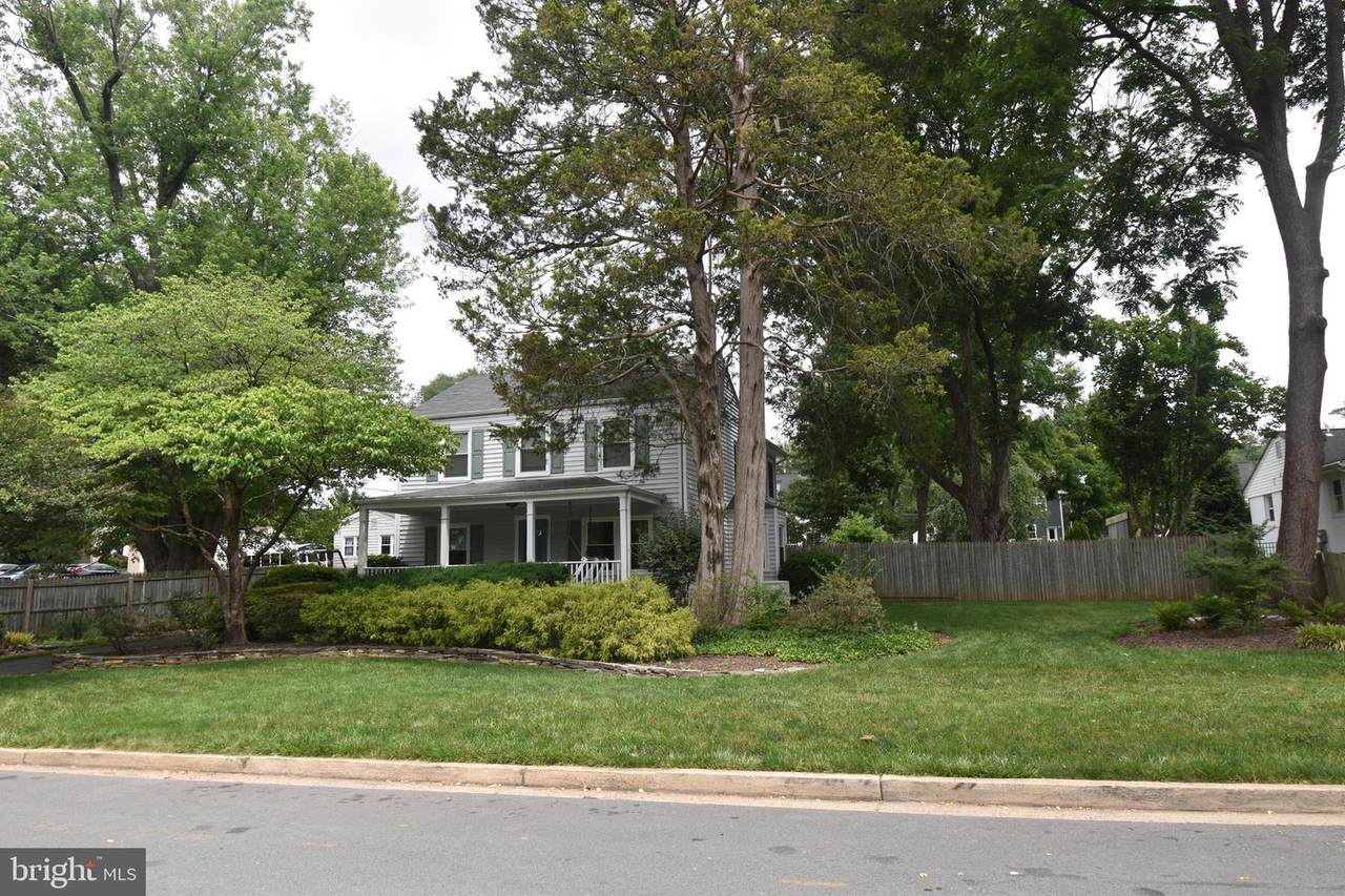2901 Meadow View Road - Photo 1