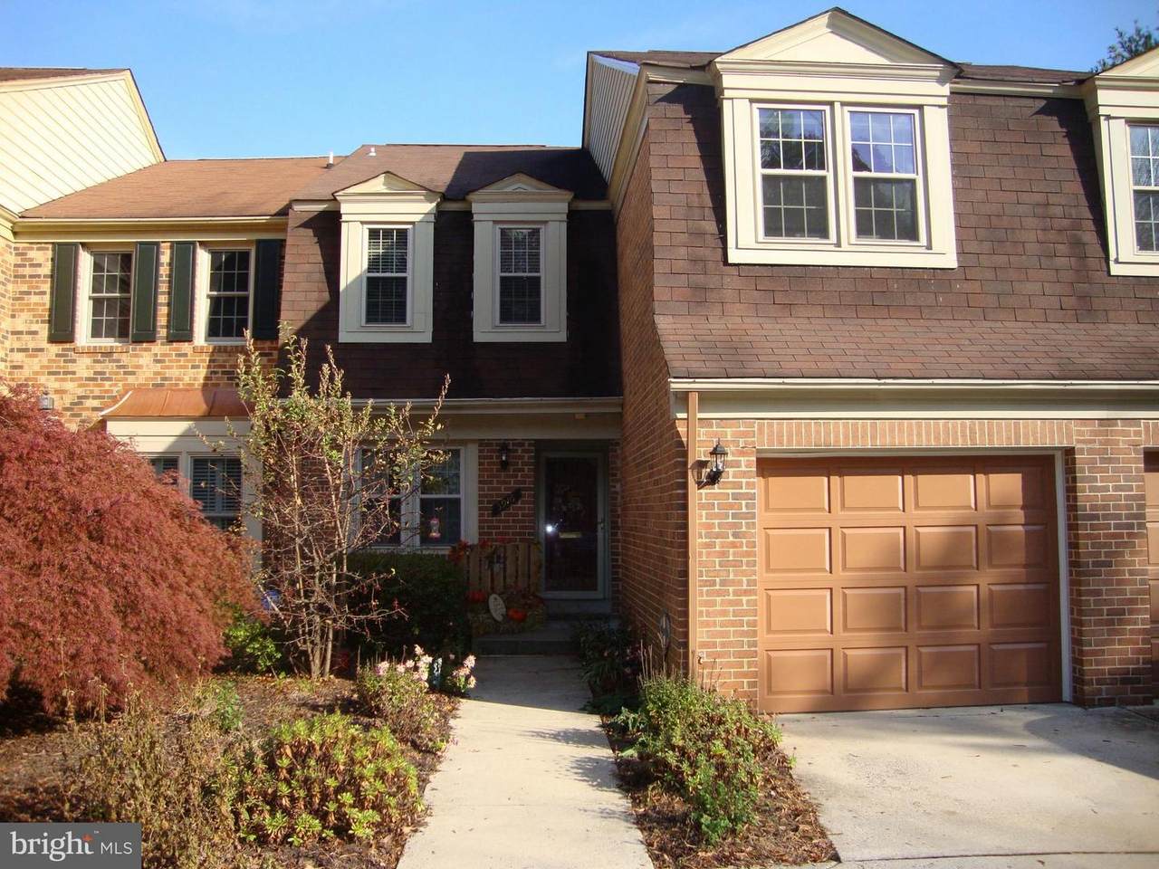 5916 Dorchester Way - Photo 1