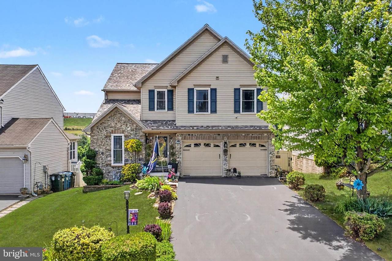 325 Thomas Armor Drive - Photo 1