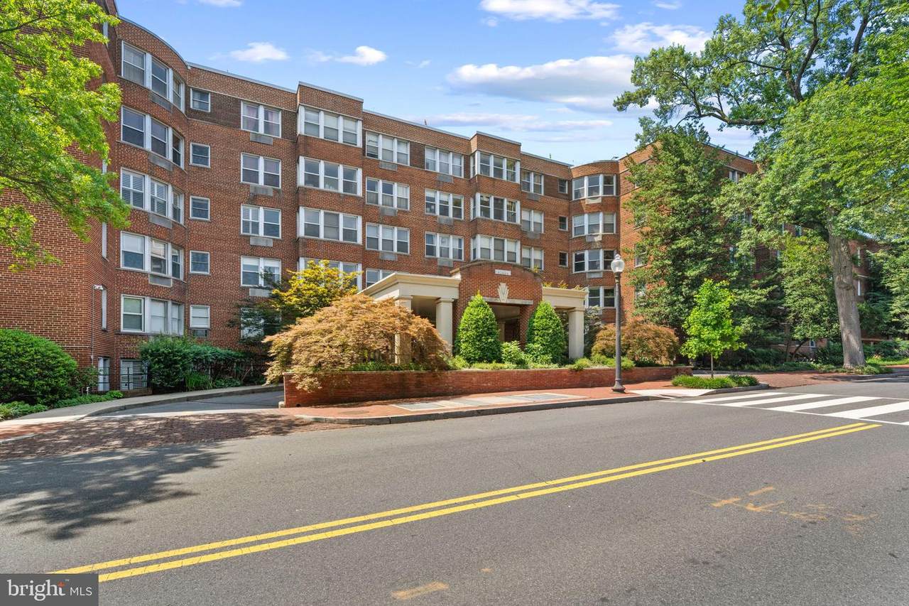 2500 Q Street - Photo 1