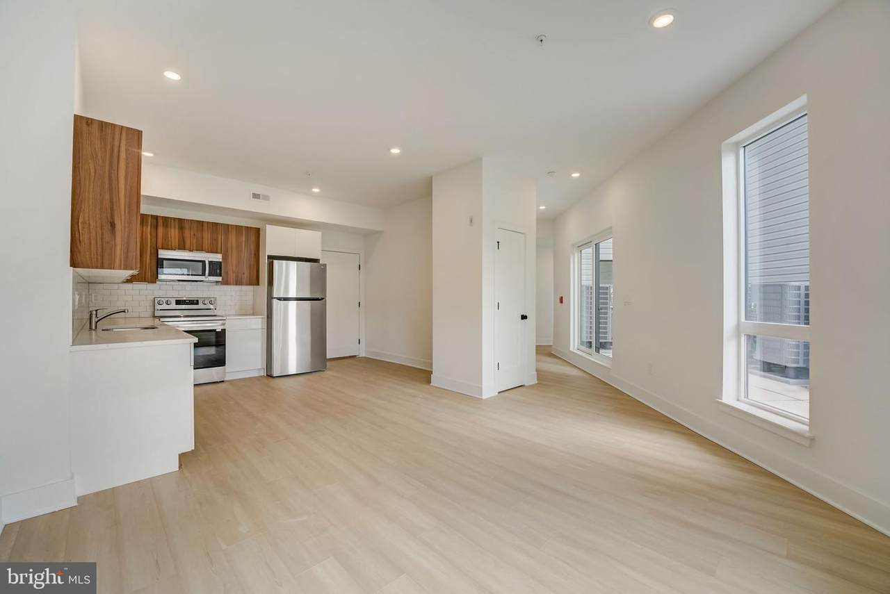 4200 Lancaster Avenue - Photo 1