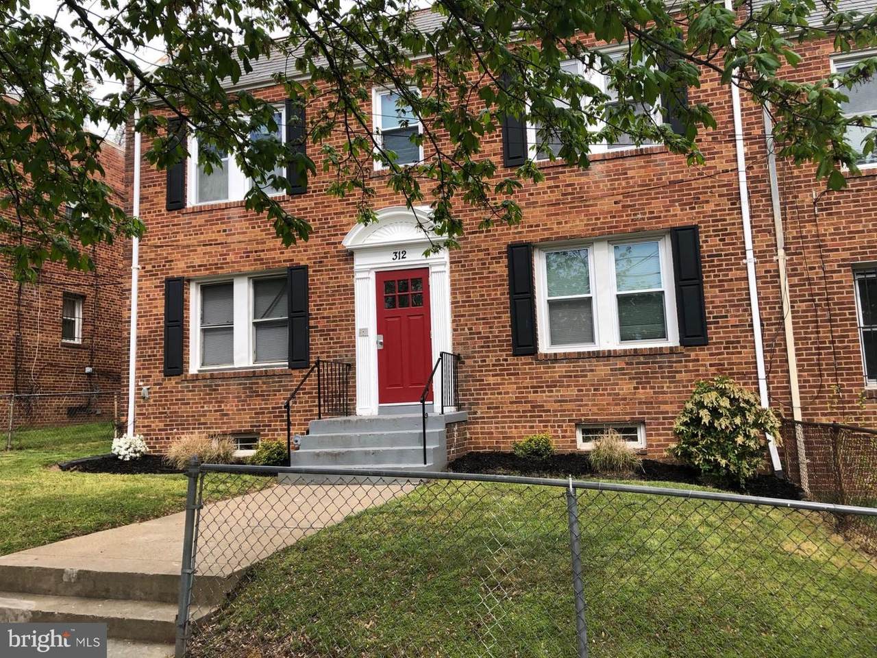 312 34TH Street - Photo 1