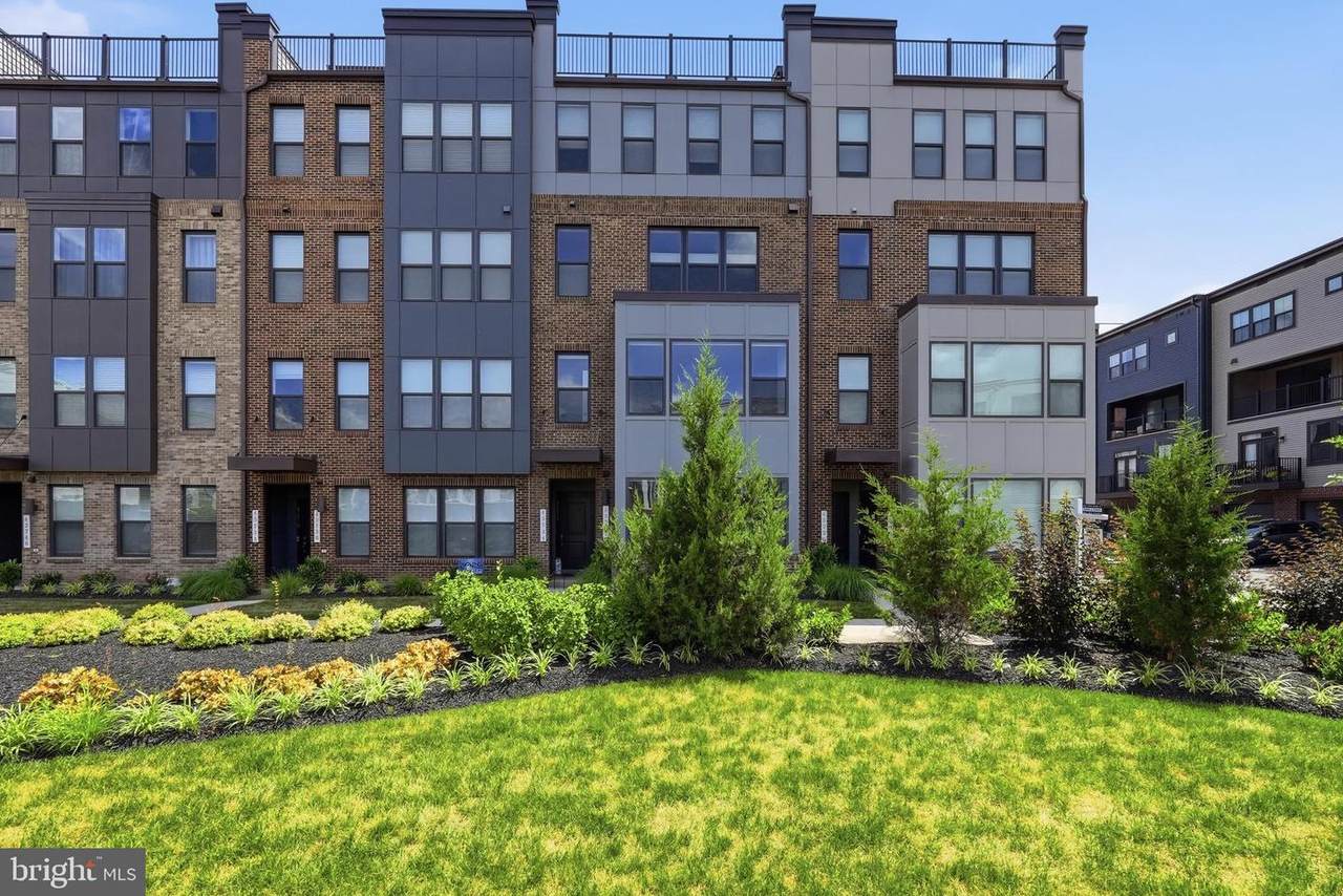 43732 Transit Square - Photo 1