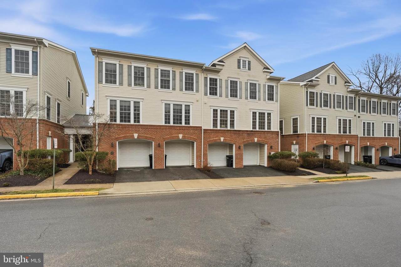 3553 Huntley Manor Lane - Photo 1