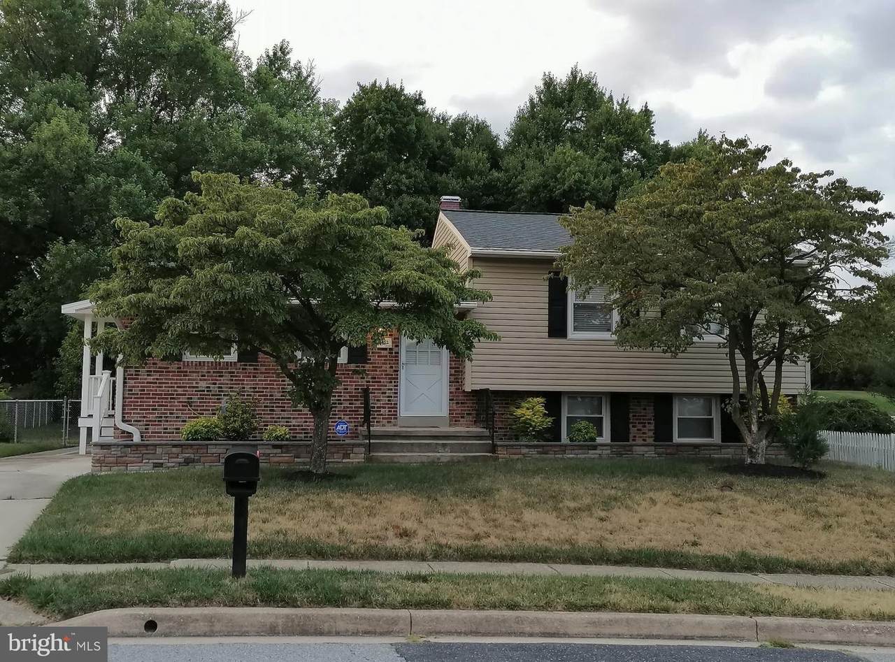 4722 Vicky Road - Photo 1