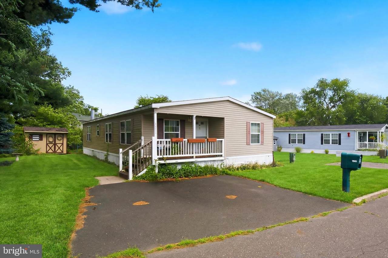 7001 Huber Drive - Photo 1