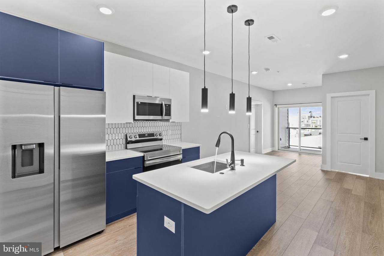 2626 Trenton Ave - Photo 1