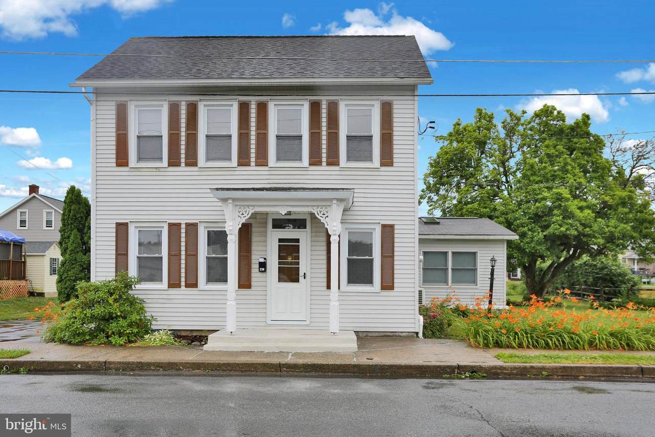238 Penn Street - Photo 1