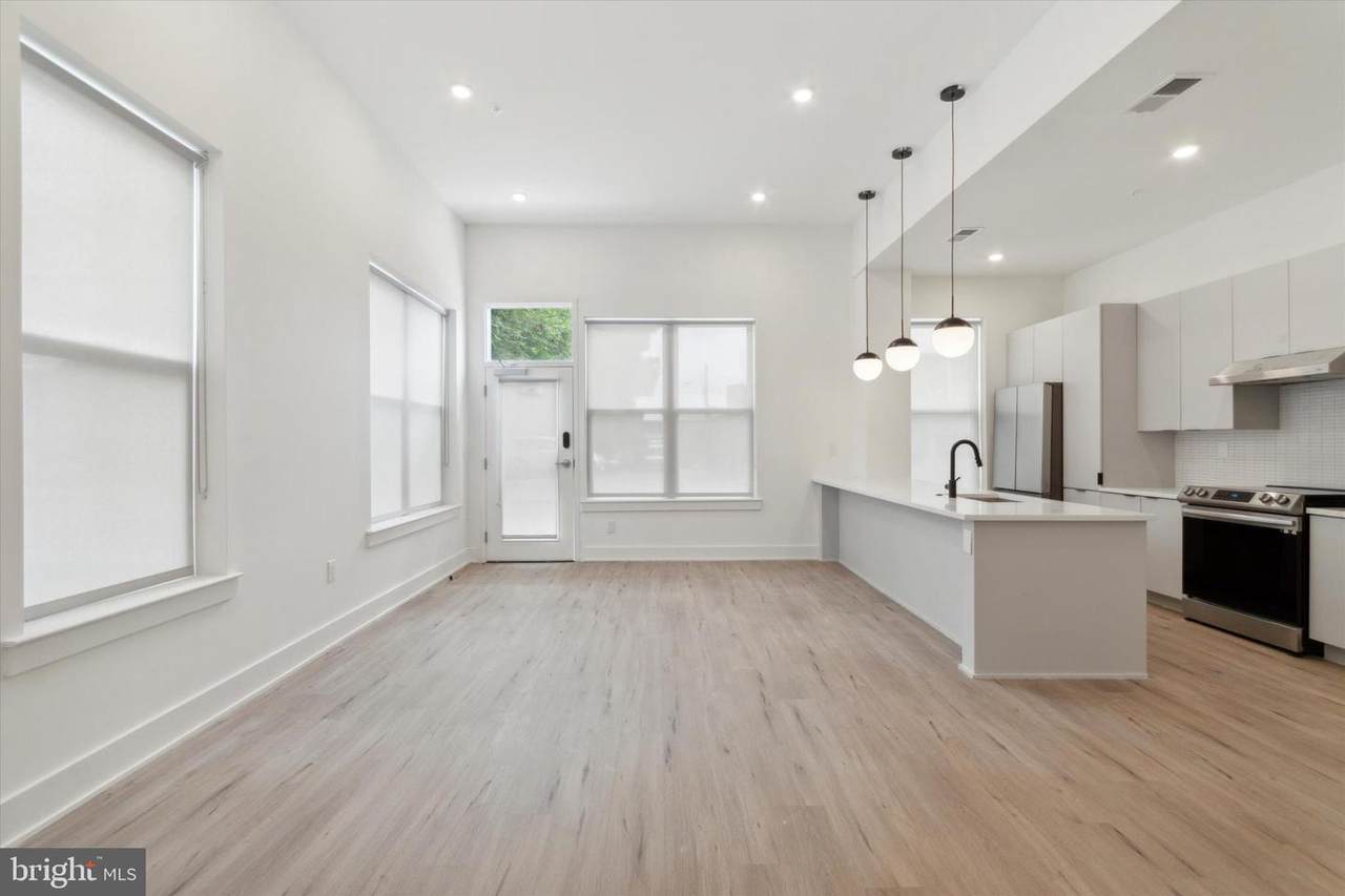 139 Chelten Avenue - Photo 1