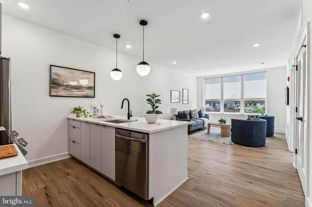 139 Chelten Avenue - Photo 1