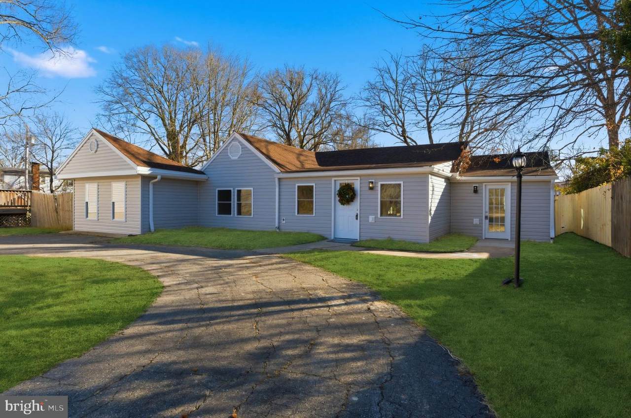 4425 Strauss Avenue - Photo 1