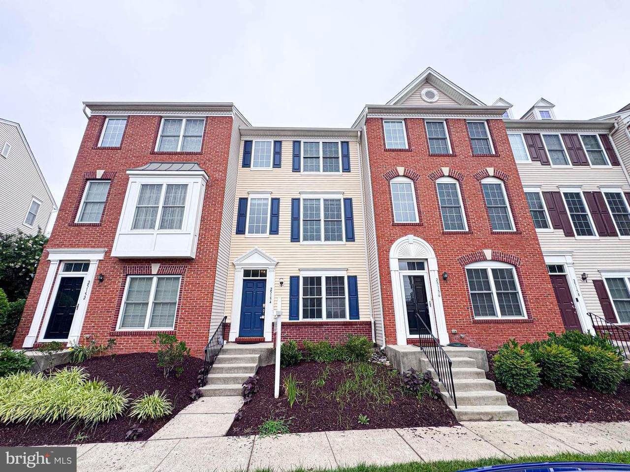 25154 Monteith Terrace - Photo 1