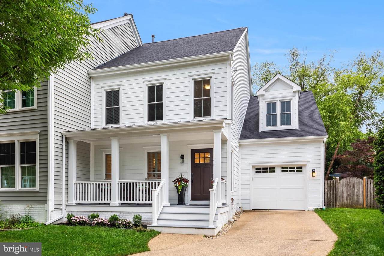 215 Andover Court - Photo 1