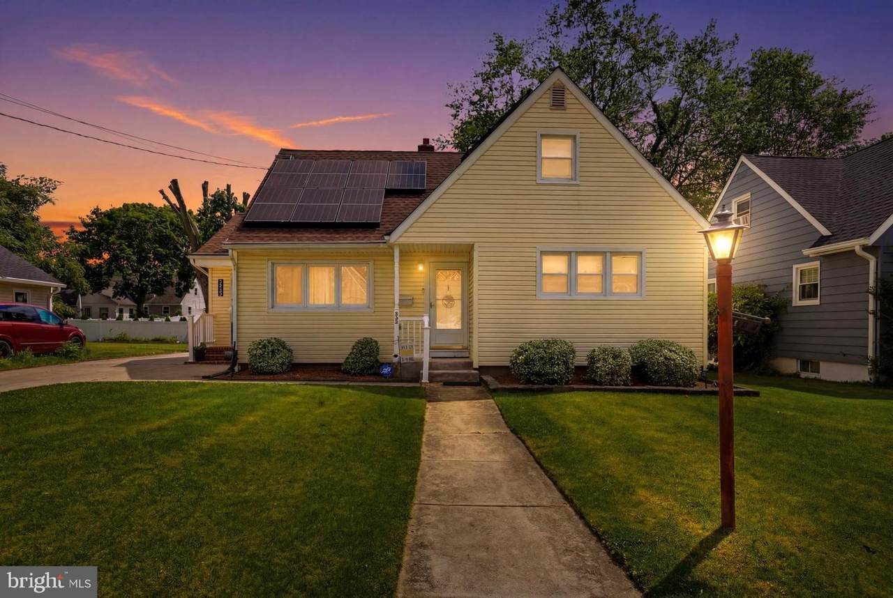 353 Hendrickson Avenue - Photo 1