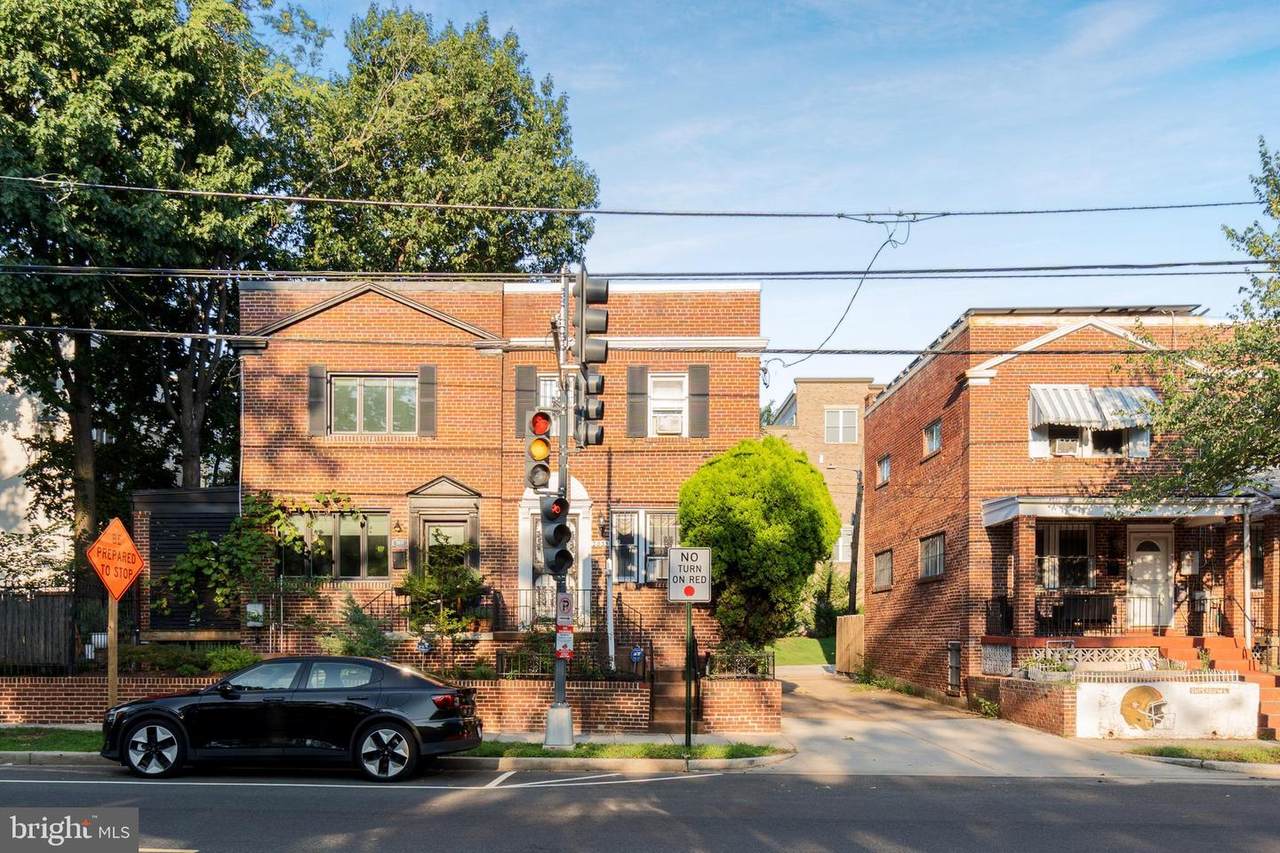 2835 4TH Street - Photo 1