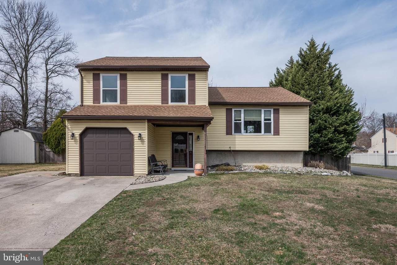76 Argyle Avenue - Photo 1