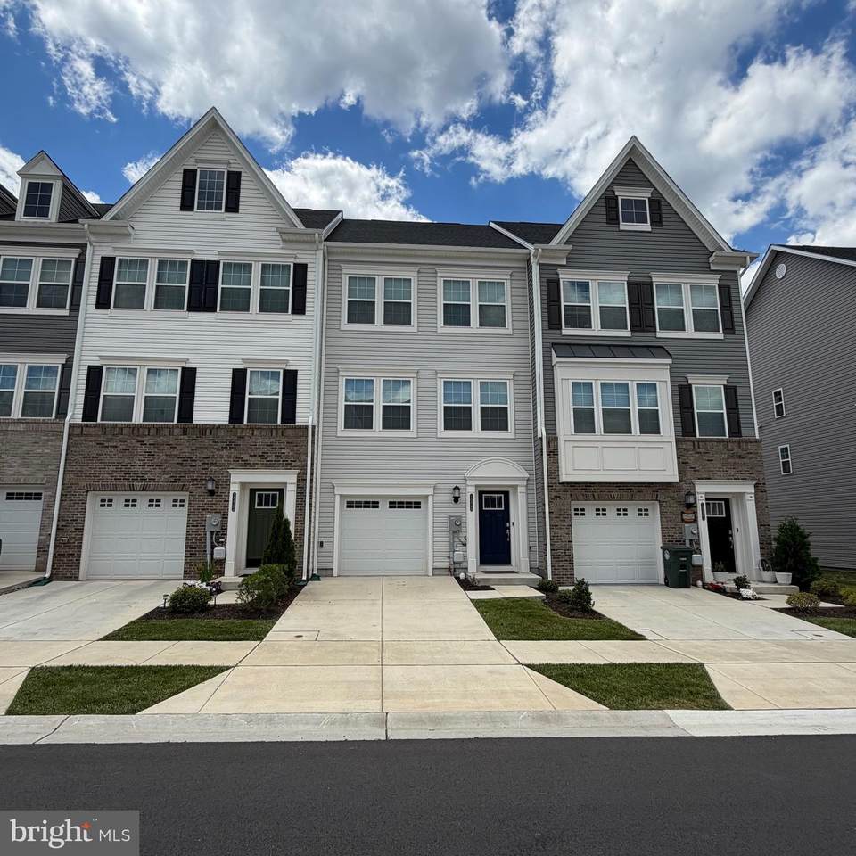 1235 Greylock Lane - Photo 1