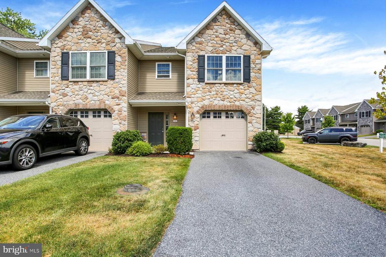 349 Melbourne Lane - Photo 1
