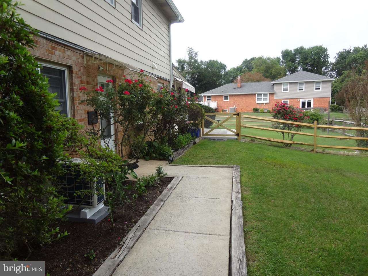 17540 Queen Elizabeth Drive - Photo 1
