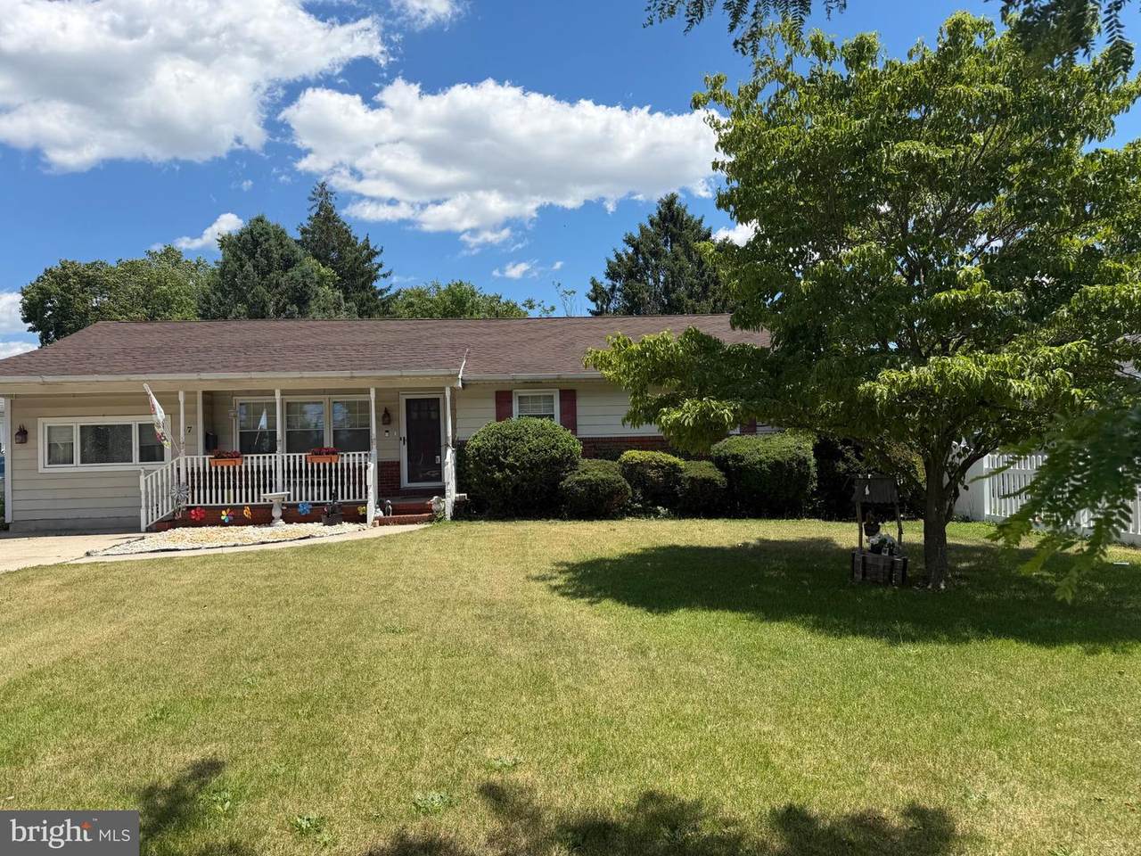 37 Valley Avenue - Photo 1