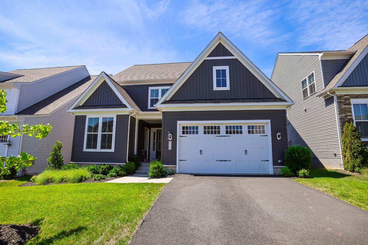 625 Lipizzan Drive - Photo 1