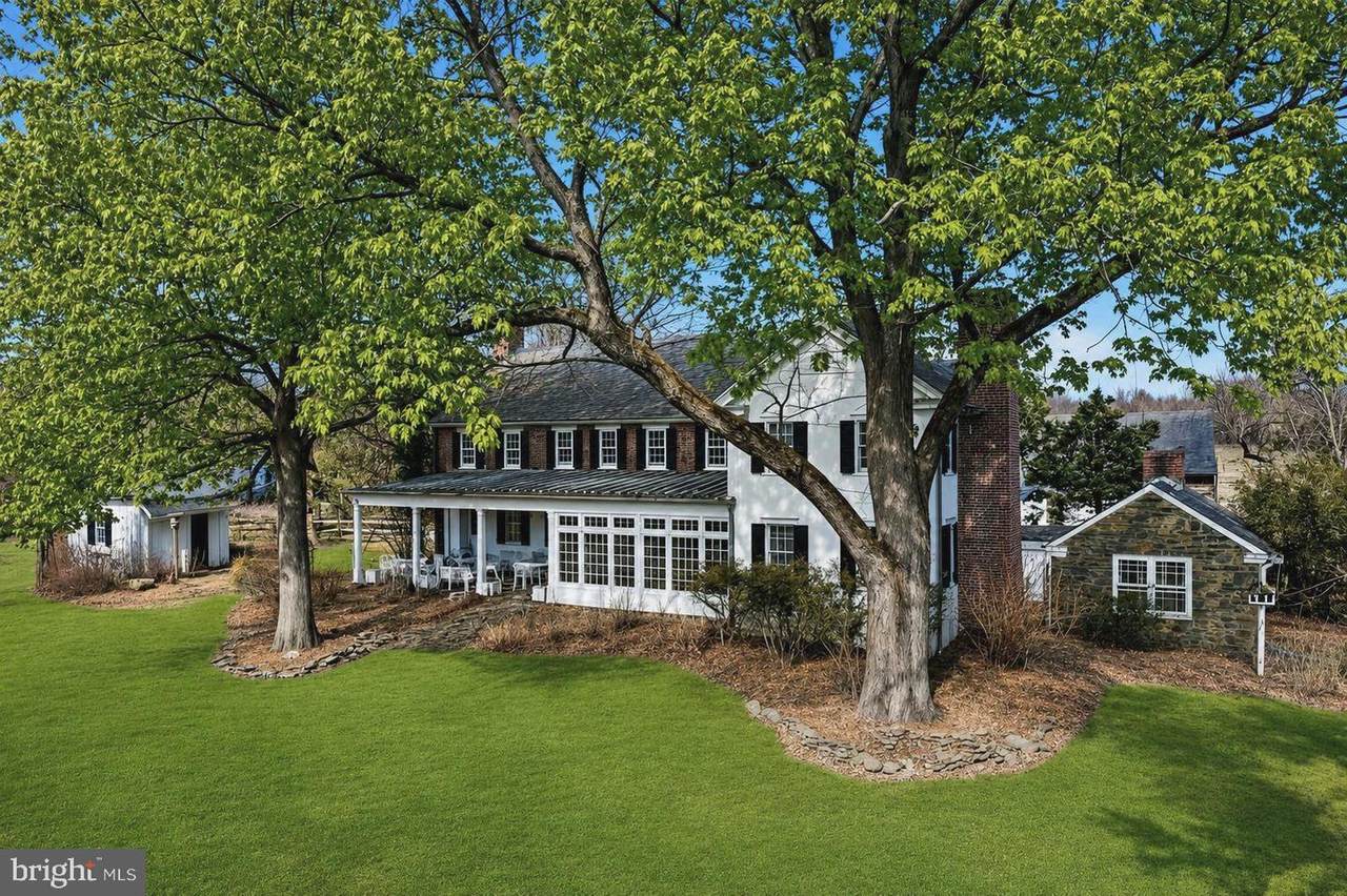 6693 Groveland Road - Photo 1