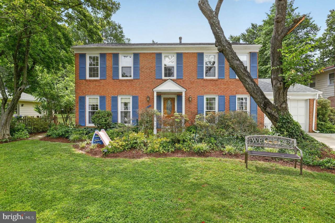 8912 Westland Drive - Photo 1