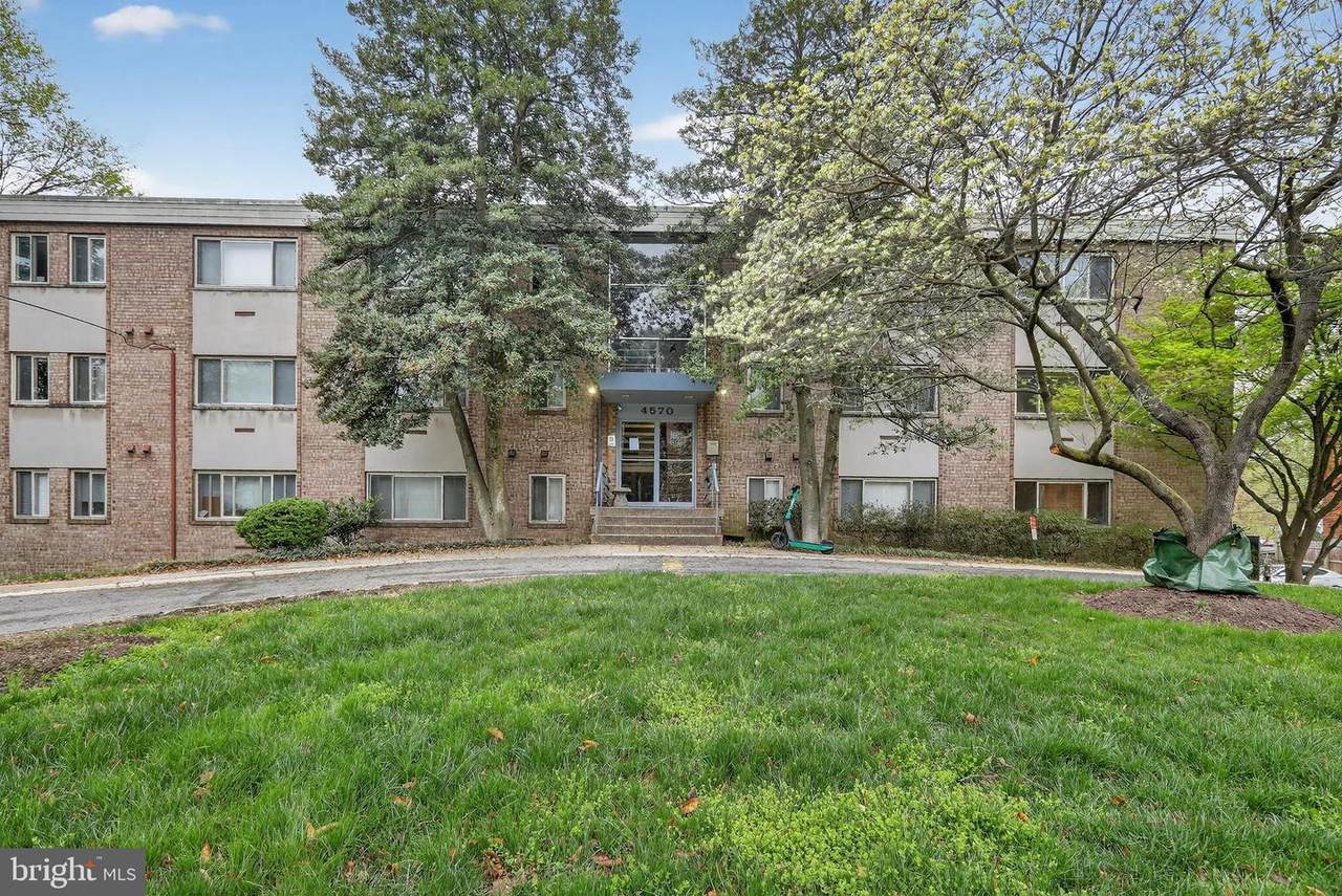 4570 Macarthur Boulevard - Photo 1