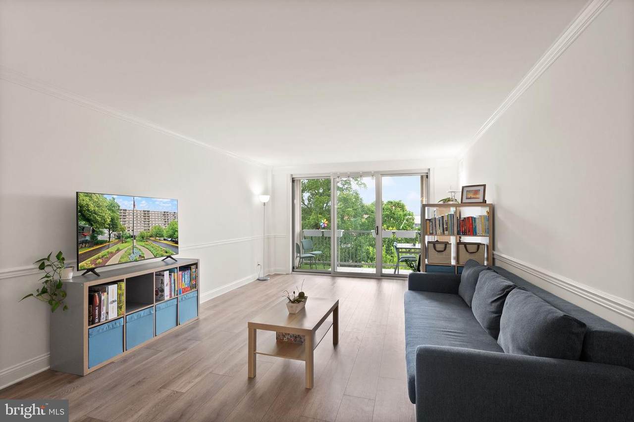 4977 Battery Lane - Photo 1