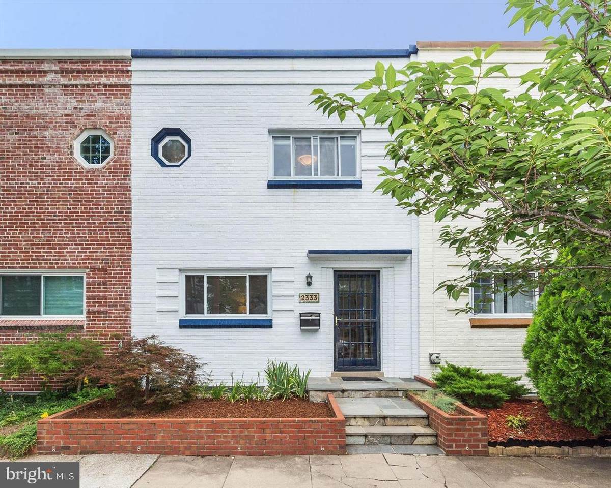 2333 Huidekoper Place - Photo 1