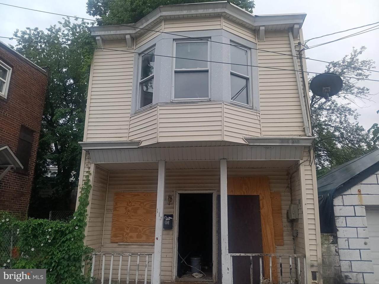 https://bt-photos.global.ssl.fastly.net/brightmls/1280_boomver_1_805077022592-2.jpg